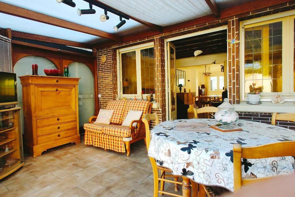 La Cambresienne De Mamie Villa Камбре Екстериор снимка